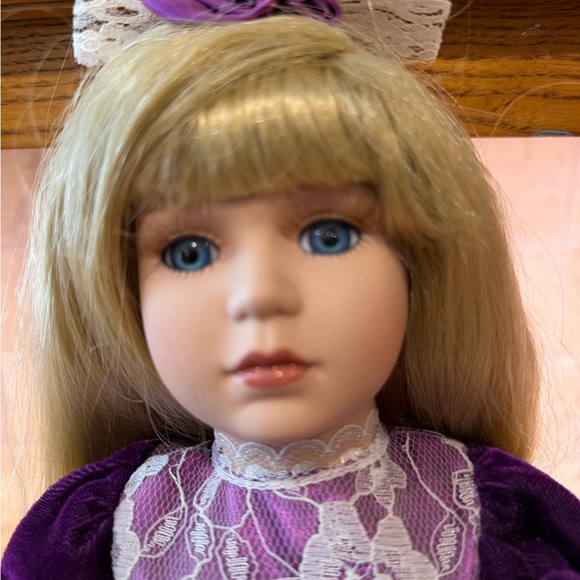 Vintage 16” Porcelain Doll with purple dress and blonde hair, blue eyes. - Picture 5 of 6